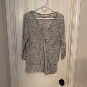 Jessica Simpson grey nursing top